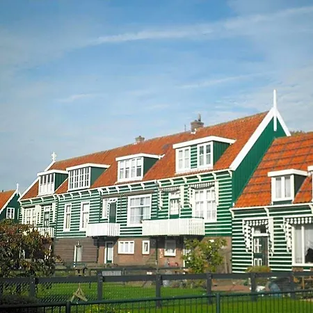 Hutspot Bed & Breakfast Amsterdam